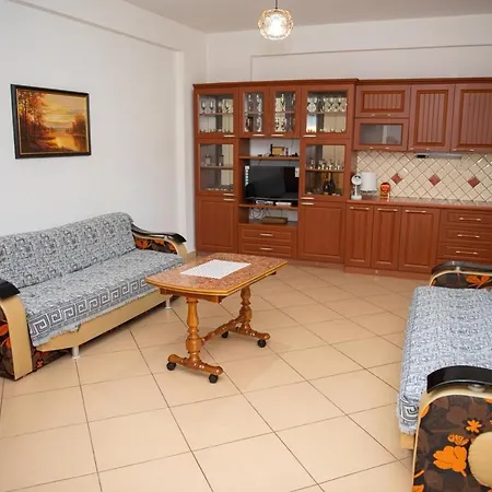 아파트 Apartamen Me Qera Vlorë