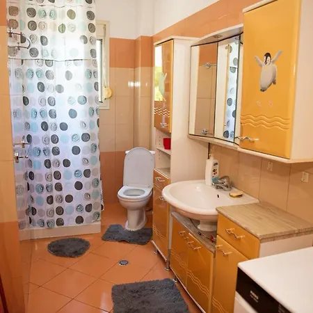 Apartamen Me Qera * Vlorë